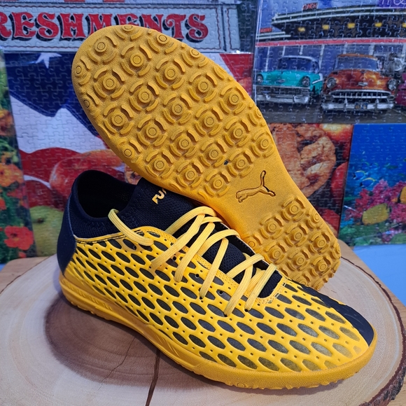PUMA Future 5.4 Indoor Trainer Soccer Shoe, Ultra Yellow/Black Size 11.0 - Picture 6 of 7
